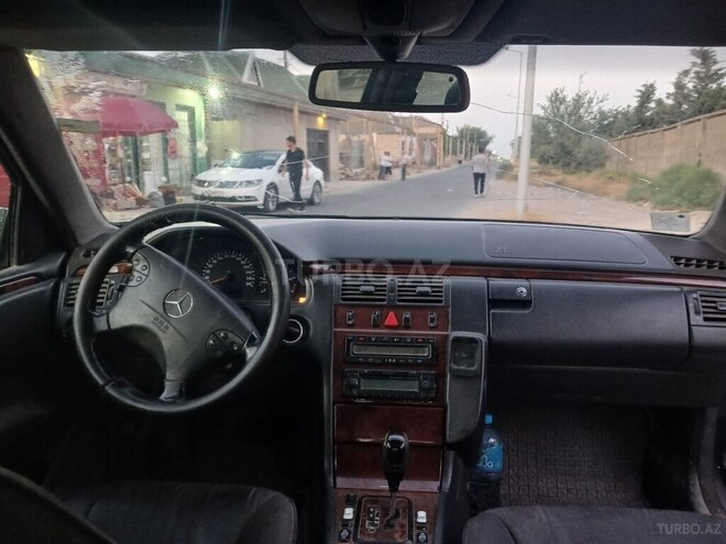 Mercedes E 220 d 2001, 600,000 km - 2.2 l - Bakı