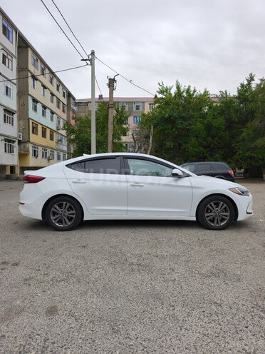 Hyundai Elantra 2018, 144,000 km - 2.0 l - Bakı