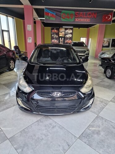 Hyundai Accent-1