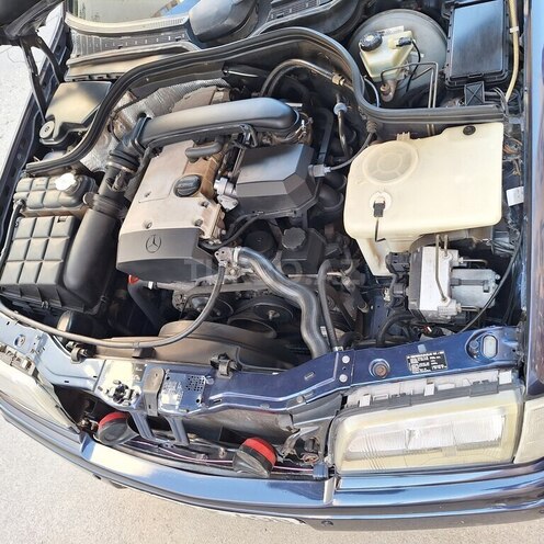 Mercedes C 180 1997, 365,500 km - 1.8 l - Babək
