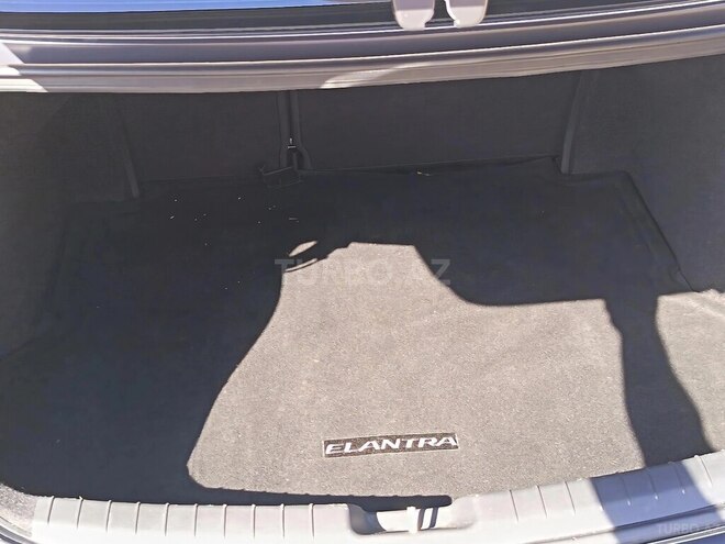 Hyundai Elantra 2018, 85,295 km - 2.0 l - Bakı