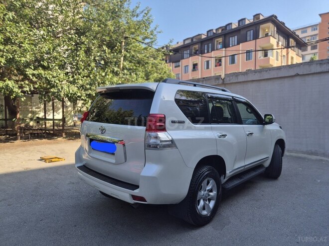 Toyota Land Cruiser Prado-9