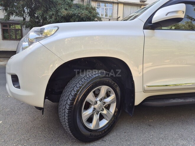 Toyota Land Cruiser Prado-15