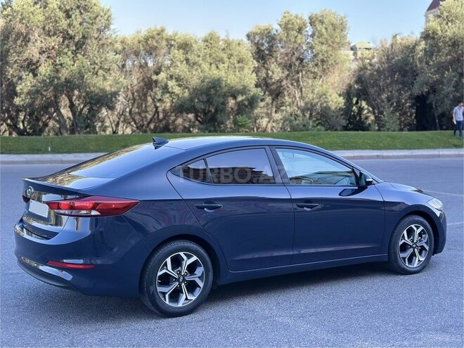Hyundai Elantra 2017, 105,000 km - 2.0 l - Bakı