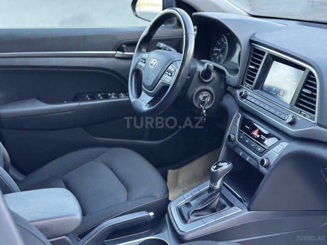 Hyundai Elantra 2017, 105,000 km - 2.0 l - Bakı