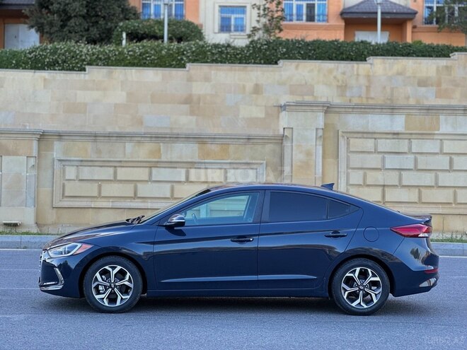 Hyundai Elantra 2017, 105,000 km - 2.0 l - Bakı