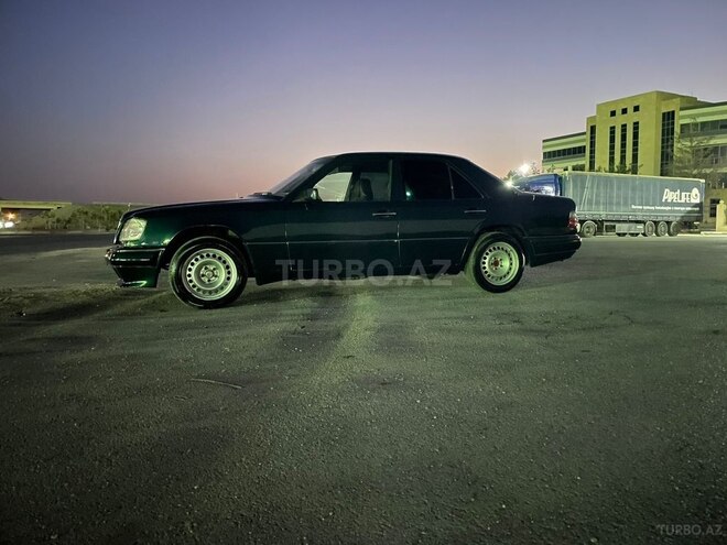 Mercedes E 220 1994, 598,000 km - 2.2 l - Bakı