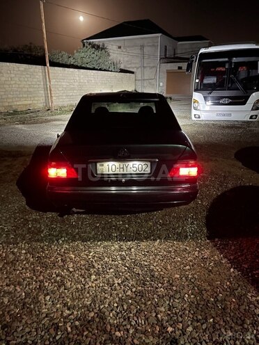 Mercedes E 220 1994, 598,000 km - 2.2 l - Bakı