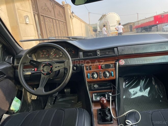 Mercedes E 220 1994, 598,000 km - 2.2 l - Bakı