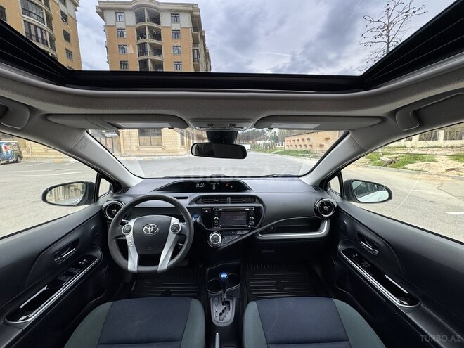 Toyota Prius C 2016, 245,000 km - 1.5 l - Sumqayıt