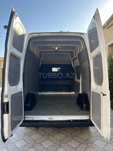 Ford Transit-2