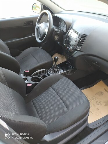 Hyundai i30 2010, 216,000 km - 1.4 l - Bakı