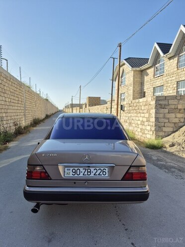 Mercedes E 200 1994, 370,000 km - 2.0 л - Bakı