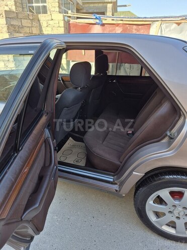 Mercedes E 200 1994, 370,000 km - 2.0 л - Bakı