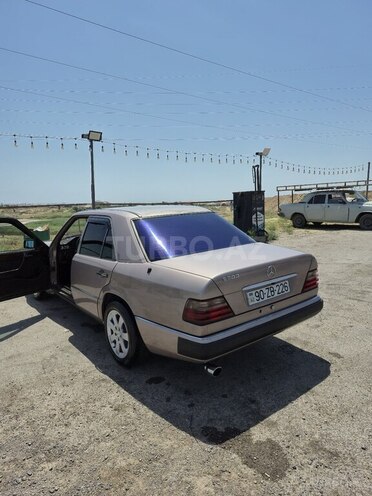 Mercedes E 200 1994, 370,000 km - 2.0 л - Bakı