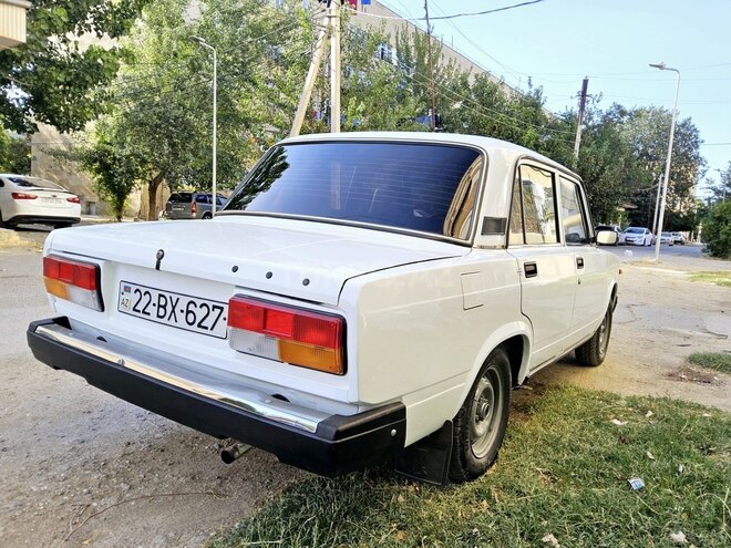 LADA (VAZ) 2107 2009, 212,000 km - 1.6 л - Şirvan