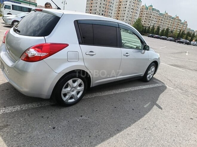 Nissan Tiida-7