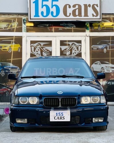 BMW 320-2