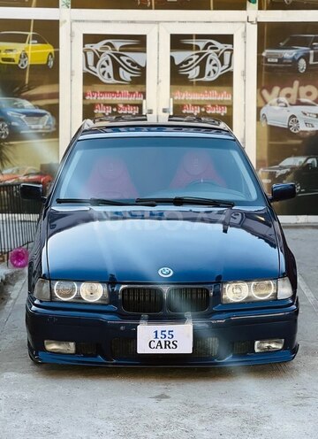 BMW 320-1