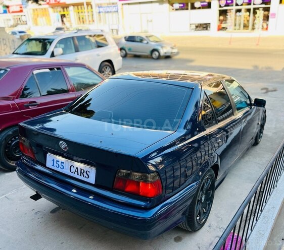BMW 320-6