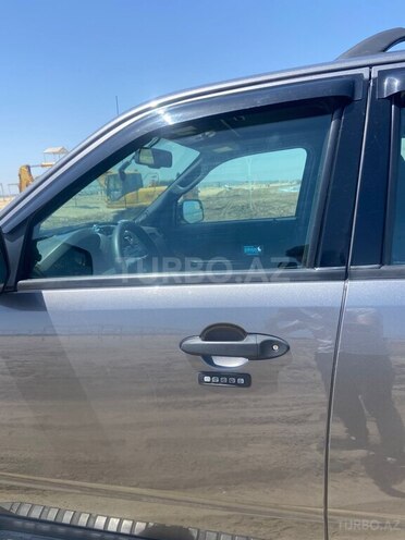Ford Escape 2010, 300,000 km - 3.0 l - Bakı