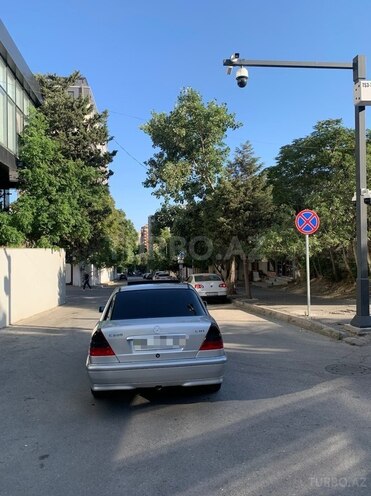 Mercedes C 220 d 1999, 436,000 km - 2.2 l - Bakı