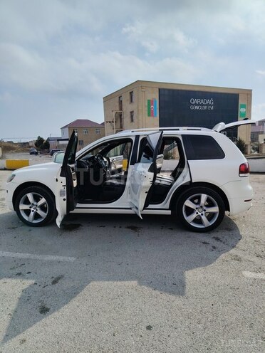 Volkswagen Touareg 2009, 30,000 km - 4.2 l - Bakı