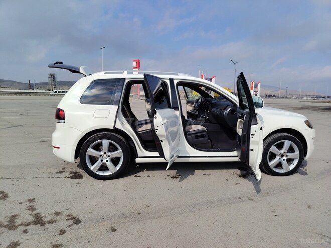 Volkswagen Touareg 2009, 30,000 km - 4.2 l - Bakı