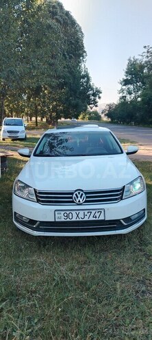 Volkswagen Passat 2011, 238,000 km - 1.8 l - Gədəbəy