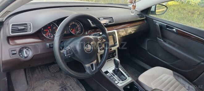 Volkswagen Passat 2011, 238,000 km - 1.8 l - Gədəbəy