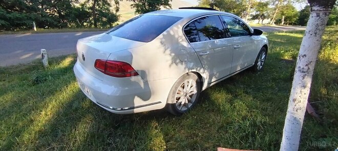 Volkswagen Passat 2011, 238,000 km - 1.8 l - Gədəbəy