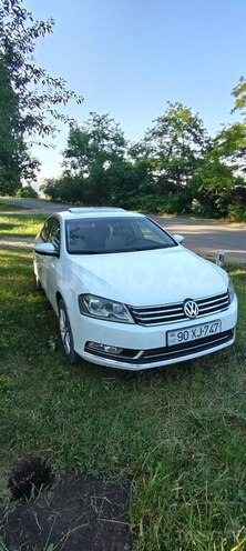 Volkswagen Passat 2011, 238,000 km - 1.8 l - Gədəbəy
