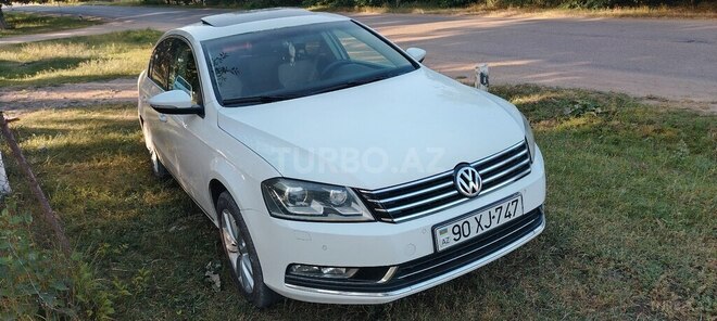 Volkswagen Passat 2011, 238,000 km - 1.8 l - Gədəbəy