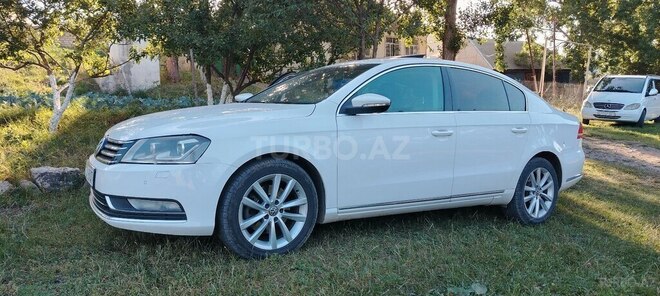 Volkswagen Passat 2011, 238,000 km - 1.8 l - Gədəbəy