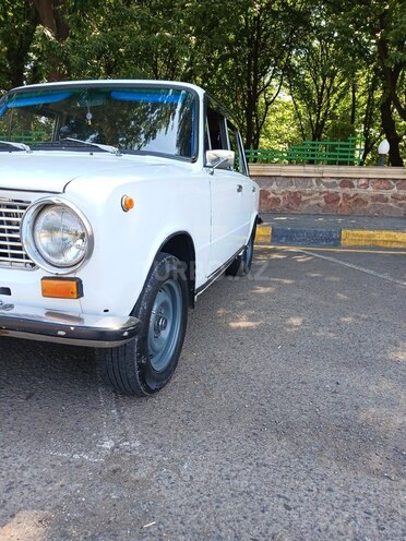 LADA (VAZ) 21011 1980, 300,000 km - 1.3 l - Tovuz