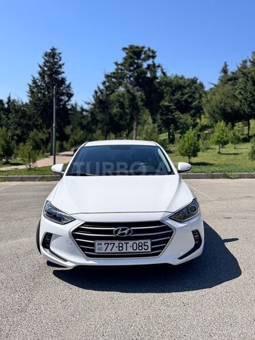 Hyundai Avante-1