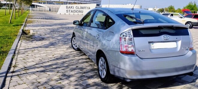 Toyota Prius-6