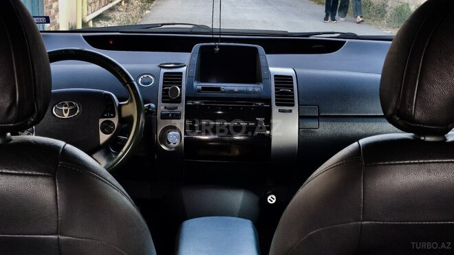 Toyota Prius-10