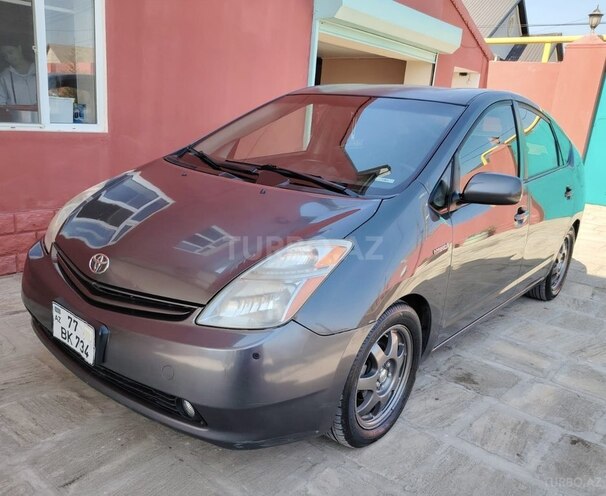 Toyota Prius-3