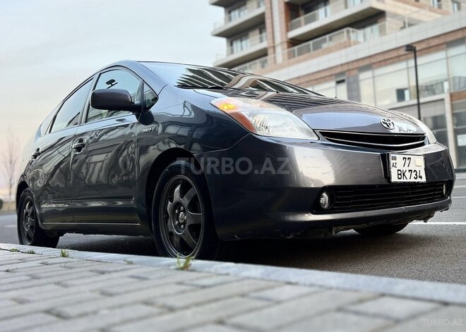Toyota Prius-2