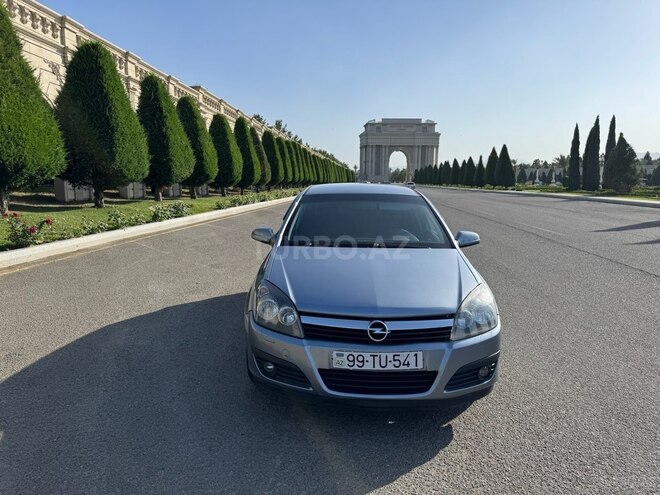 Opel Astra 2005, 215,000 km - 1.4 l - Gəncə