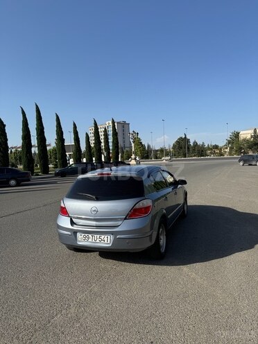 Opel Astra 2005, 215,000 km - 1.4 l - Gəncə