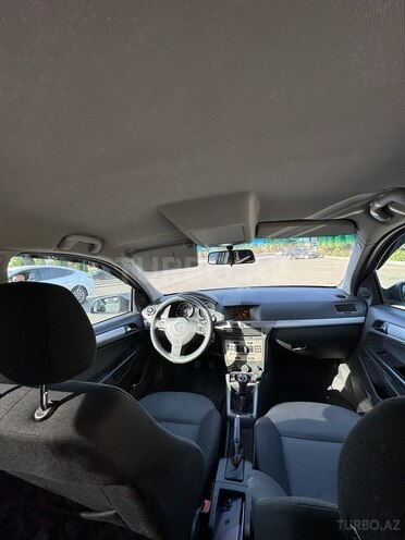 Opel Astra 2005, 215,000 km - 1.4 l - Gəncə