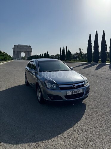 Opel Astra 2005, 215,000 km - 1.4 l - Gəncə