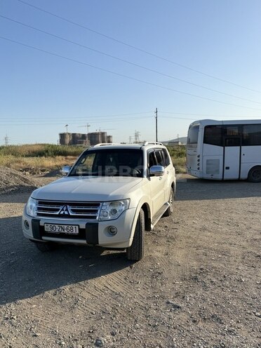 Mitsubishi Pajero 2011, 186,754 km - 3.5 л - Bakı
