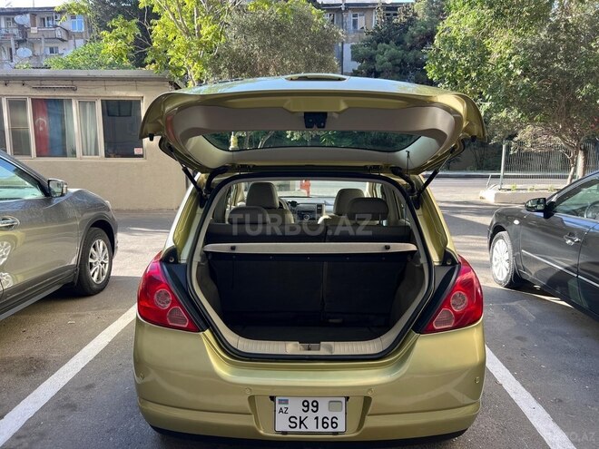 Nissan Tiida-6