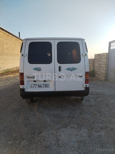 Ford Transit 2000, 500,958 km - 2.5 л - Salyan