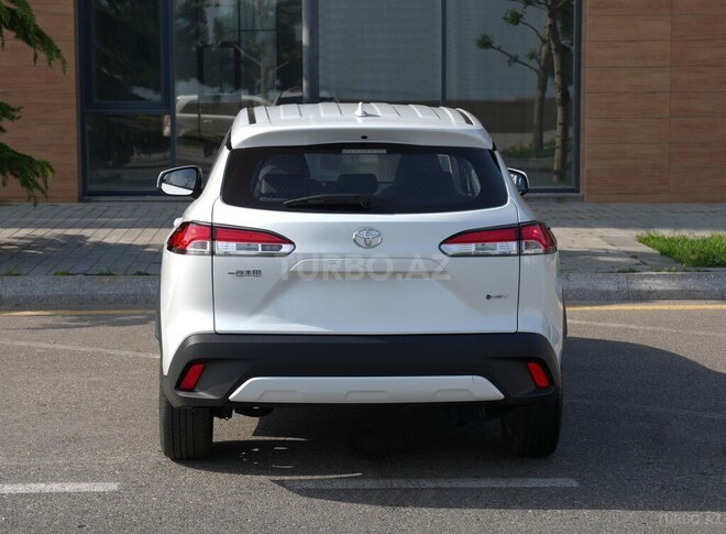 Toyota Corolla Cross 2025, 0 km - 2.0 л - Bakı