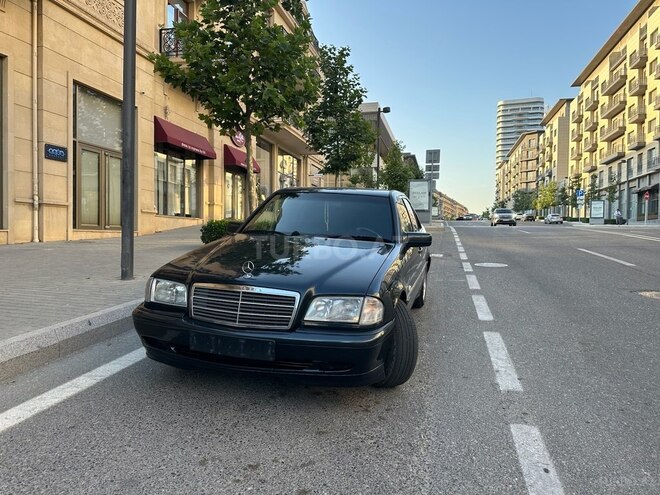 Mercedes C 200 1999, 325,000 km - 2.0 л - Bakı