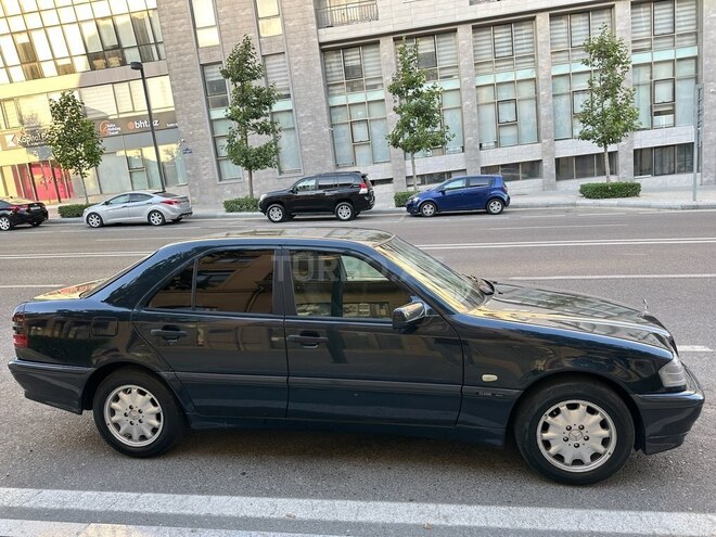 Mercedes C 200 1999, 325,000 km - 2.0 л - Bakı